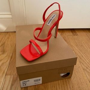 BNWT Steve Madden Grades size 7.5